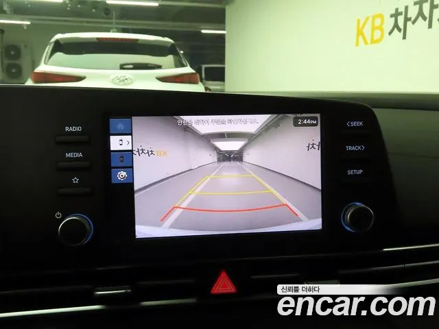 Hyundai Avante CN7 — Фото автомобиля 15