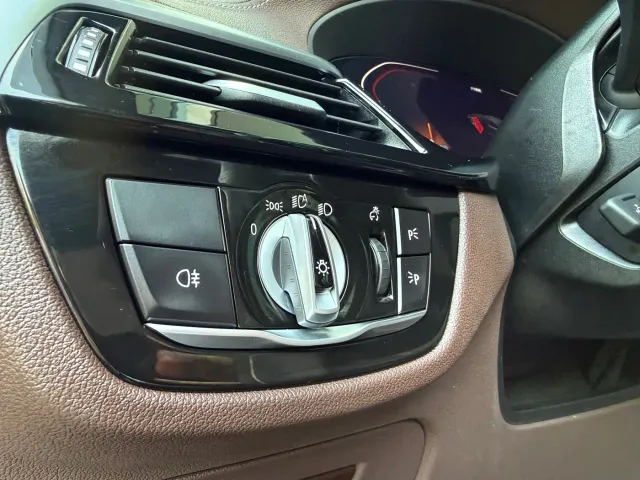BMW 5 Series — Фото автомобиля 6