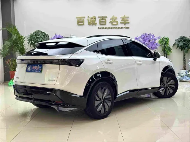 Nissan Ariya — Фото автомобиля 5
