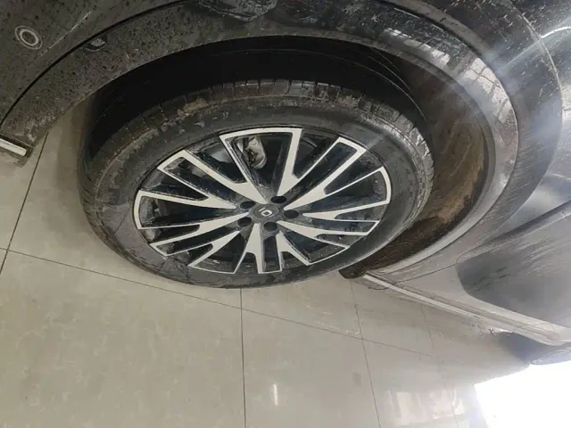 Changan Qiyuan Q07 — Фото автомобиля 22