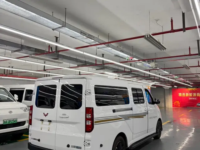 Wuling Yangguang — Фото автомобиля 6