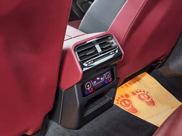 BMW 5 Series — Фото автомобиля 10