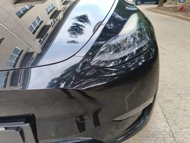 Tesla Model Y — Фото автомобиля 23