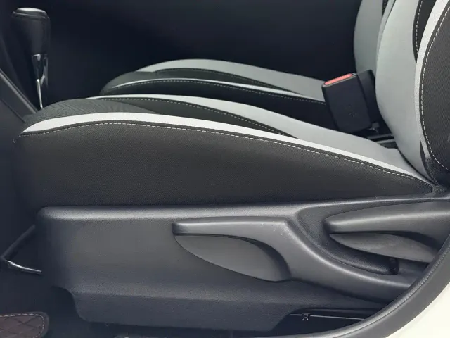 Toyota YARiS L Zhi Xuan — Фото автомобиля 20