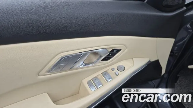 BMW 3-Series 3 серия (G20) 320i M Sport — Фото автомобиля 22