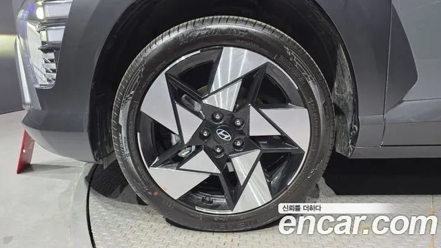 Hyundai Kona Kona (SX2) Бензин 1.6 турбо 2WD — Фото автомобиля 5