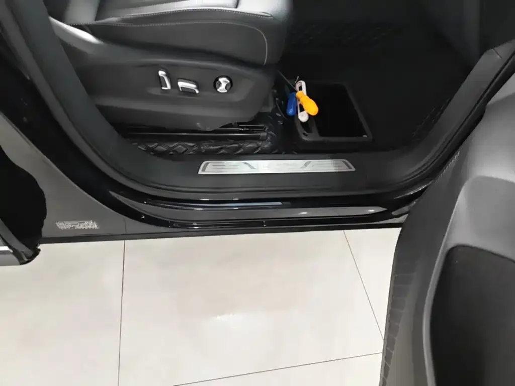 Volkswagen Teramont 2023 380TSI AWD Premium Luxury Edition — Фото автомобиля 18