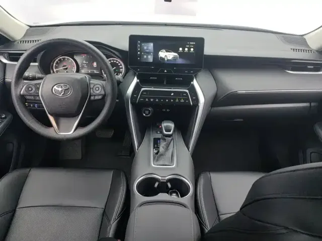 Toyota Harrier — Фото автомобиля 12