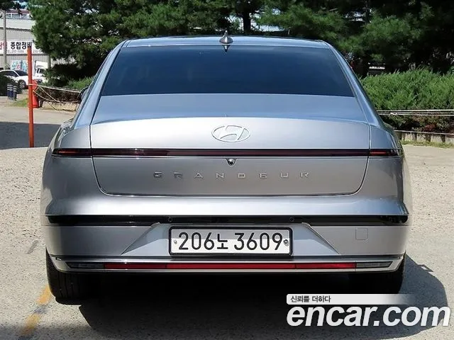 Hyundai Grandeur GN7 — Фото автомобиля 4