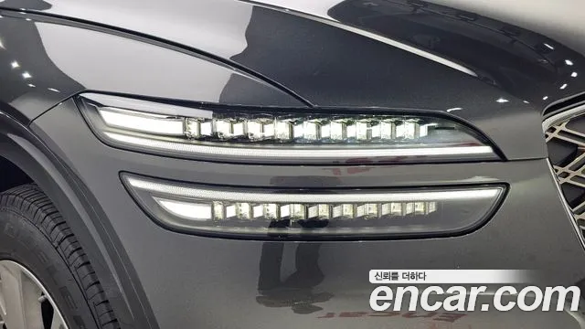 Genesis GV70 — Фото автомобиля 7