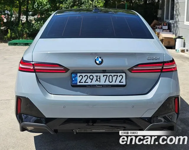 BMW 5 Series G60 — Фото автомобиля 4