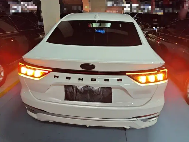 Ford Mondeo — Фото автомобиля 5