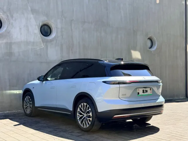 Nio ES6 — Фото автомобиля 7