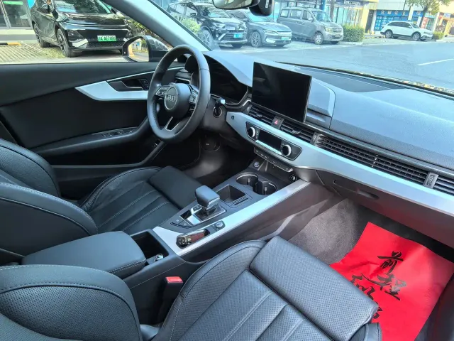 Audi A4L — Фото автомобиля 7