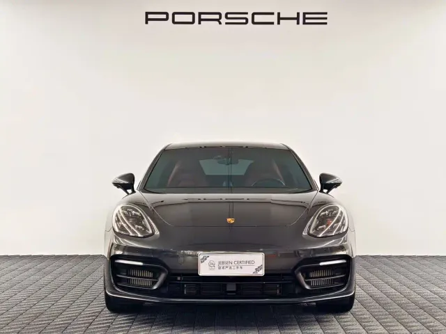 Porsche Panamera — Фото автомобиля 2