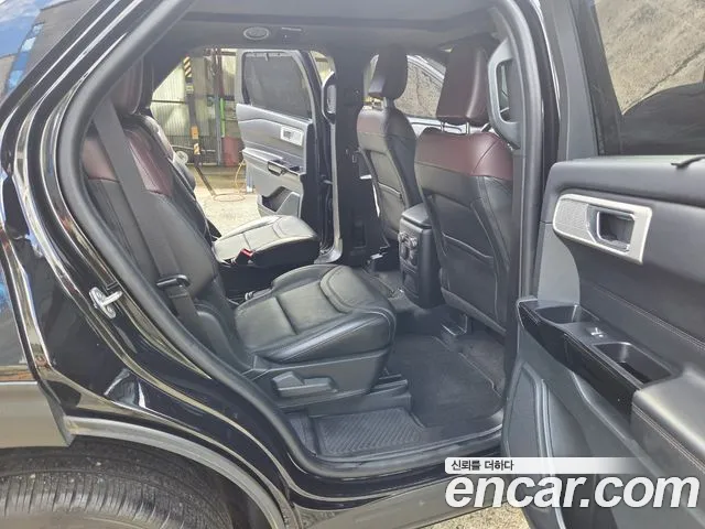 Ford Explorer Generation 6 — Фото автомобиля 12
