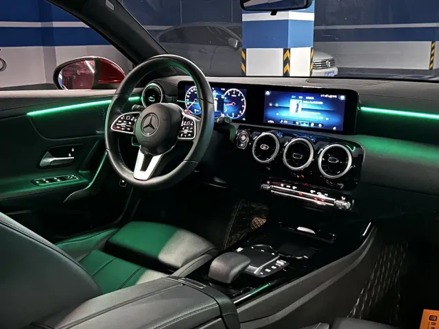 Mercedes-Benz A-Class — Фото автомобиля 11