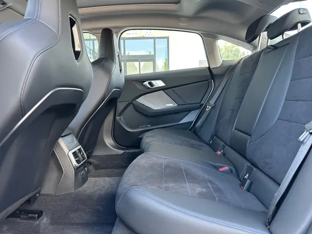 BMW 2 Series — Фото автомобиля 8