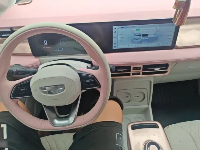 Geely Geometry E Firefly — Фото автомобиля 9