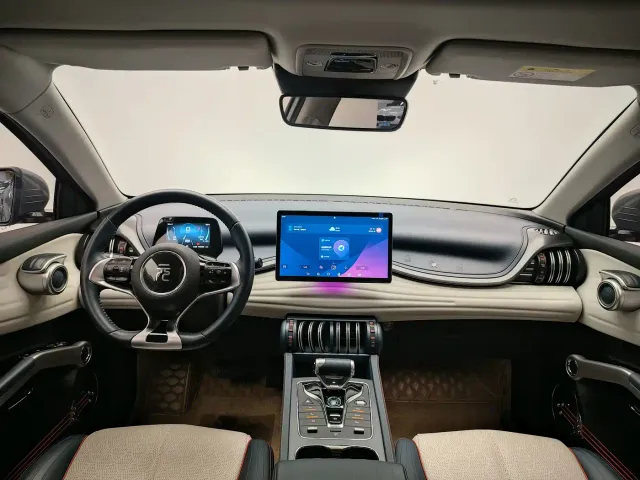 BYD Yuan PLUS — Фото автомобиля 9