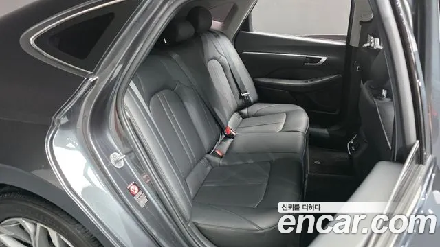 Hyundai Sonata — Фото автомобиля 17