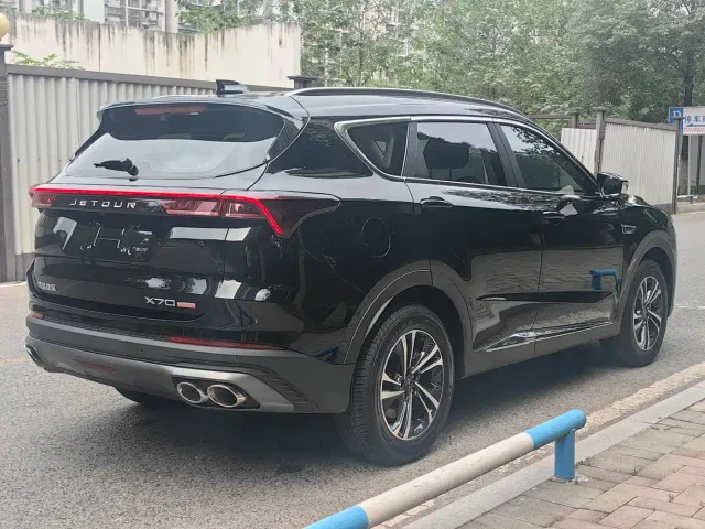 Jetour X70 Plus — Фото автомобиля 5