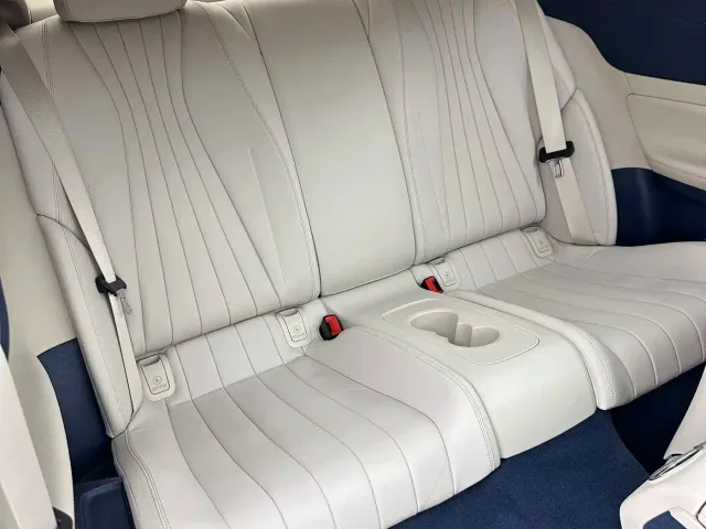 Mercedes-Benz E-Class — Фото автомобиля 9