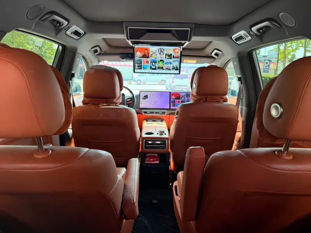 Li Auto L8 — Фото автомобиля 7