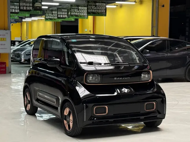 Baojun KiWi EV — Фото автомобиля 3