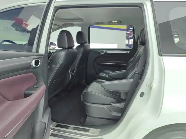 GAC Trumpchi M6 — Фото автомобиля 11