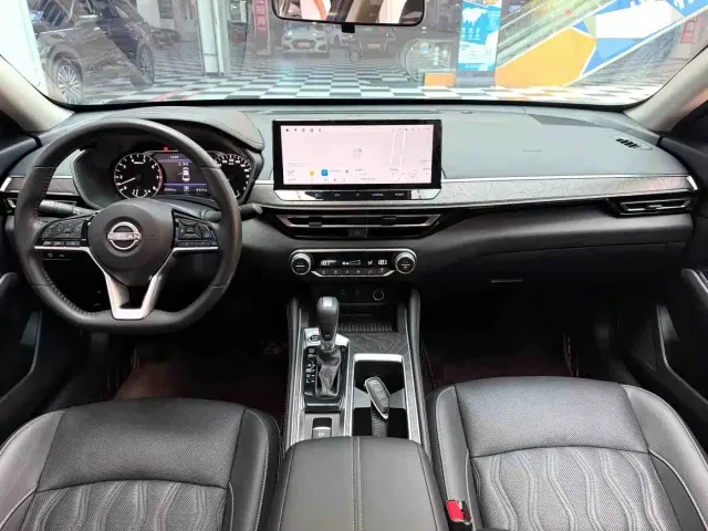 Nissan Teana — Фото автомобиля 10