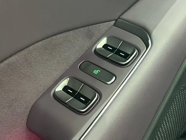Xpeng P7 — Фото автомобиля 20