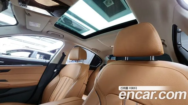 BMW 5-Series — Фото автомобиля 18