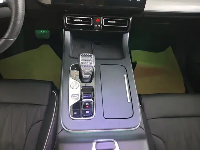GAC Trumpchi GS8 — Фото автомобиля 13