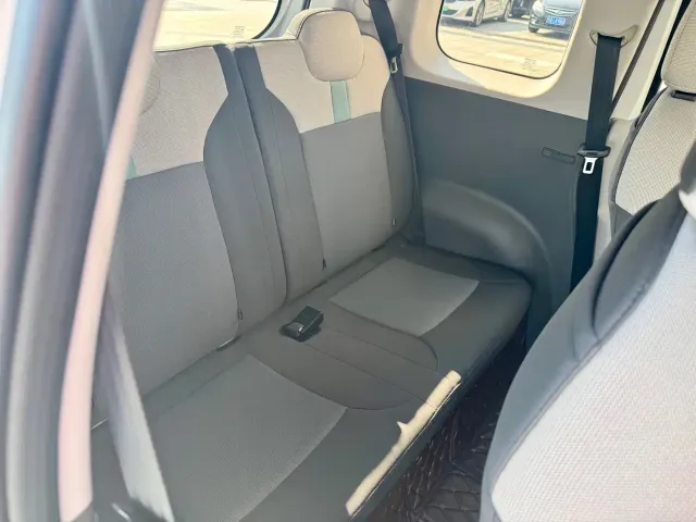Changan Lumin — Фото автомобиля 13
