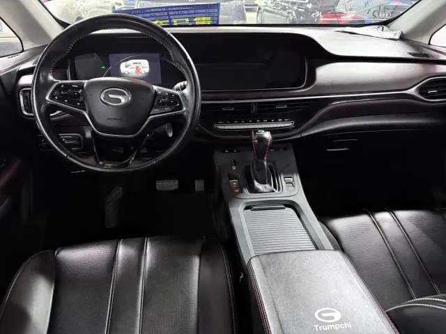 GAC Trumpchi M6 — Фото автомобиля 12