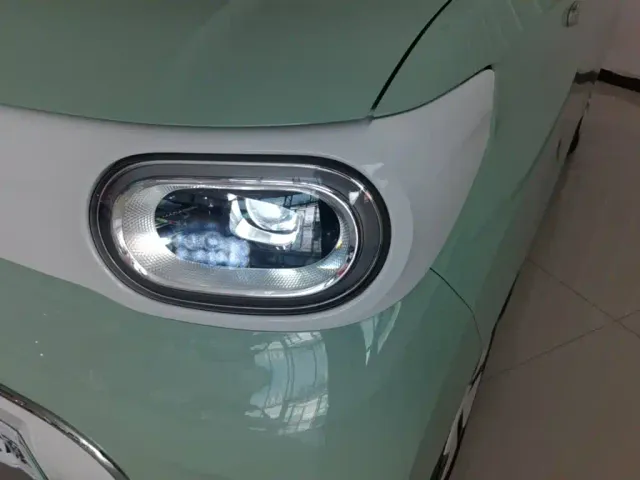 Wuling Hongguang Mini EV — Фото автомобиля 23