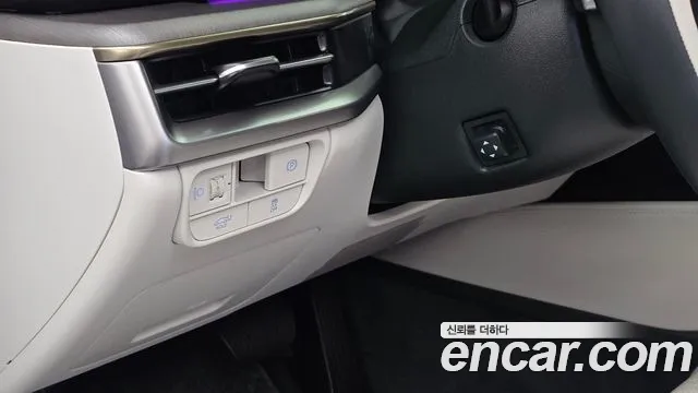 Hyundai Grandeur GN7 — Фото автомобиля 28
