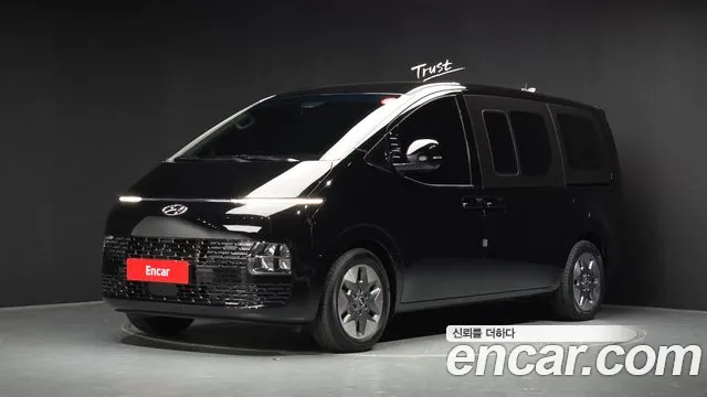 Фотография автомобиля — Hyundai Staria