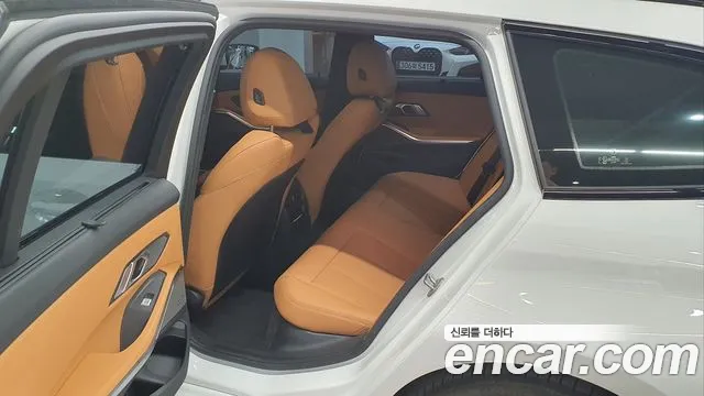 BMW 3 Series — Фото автомобиля 4