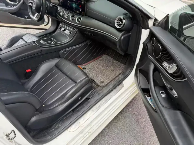 Mercedes-Benz E-Class — Фото автомобиля 5