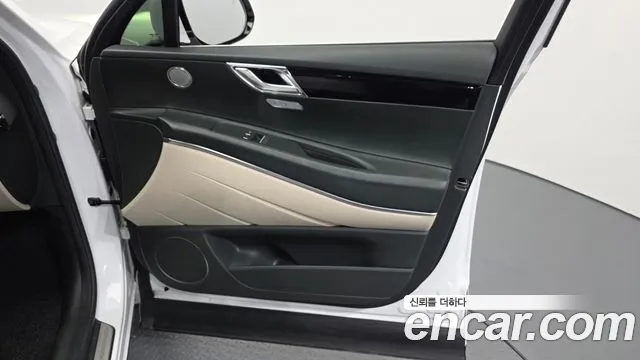 Genesis GV80 — Фото автомобиля 13