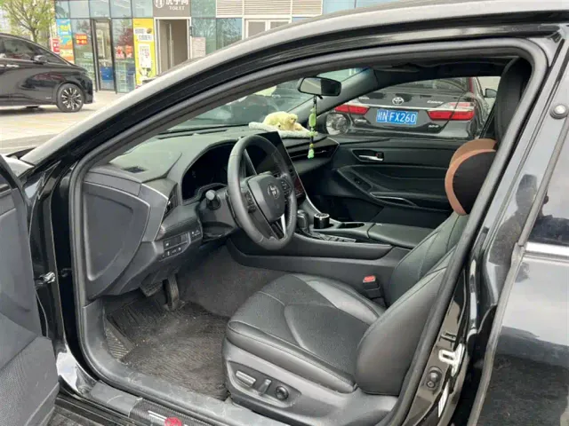 Toyota Avalon — Фото автомобиля 5