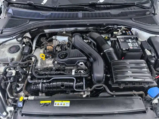 Volkswagen Sagitar — Фото автомобиля 10