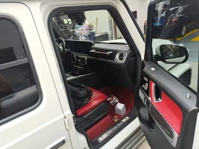 Mercedes-Benz G-Class — Фото автомобиля 8