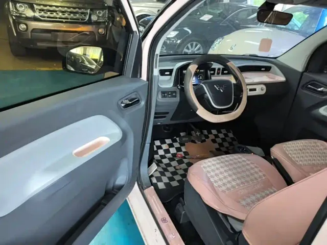 Wuling Hongguang Mini EV — Фото автомобиля 15