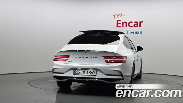Genesis G80 RG3 — Фото автомобиля 4