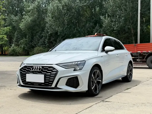 Фотография автомобиля — Audi A3