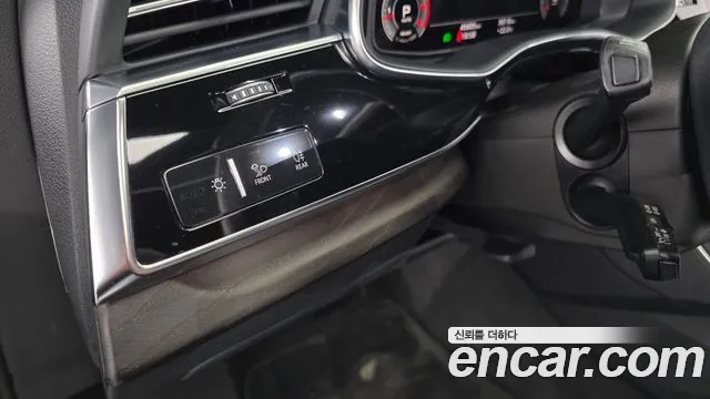 Audi Q7 45 TDI quattro Premium — Фото автомобиля 17