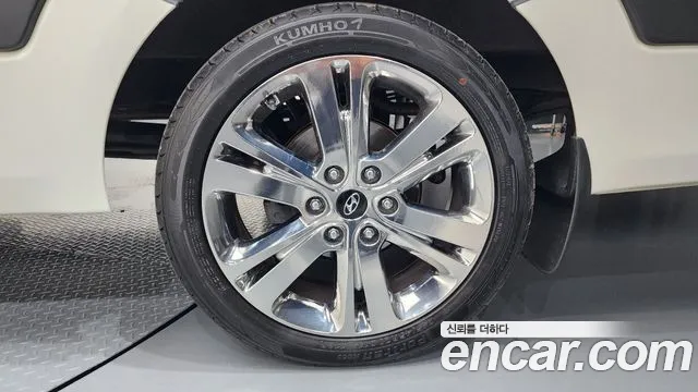 Hyundai Solati Solati 15 мест — Фото автомобиля 19